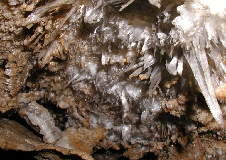 Photo of gypsum in Jugornot Cave.